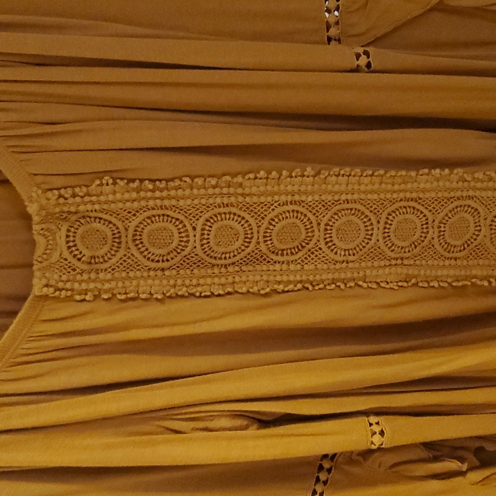 Boho Top DONATED - Picture 3 of 4